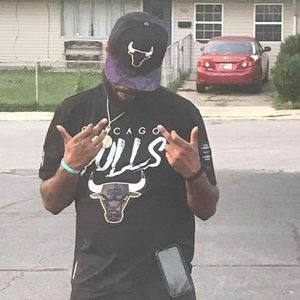 Meet your Posher, Derrick